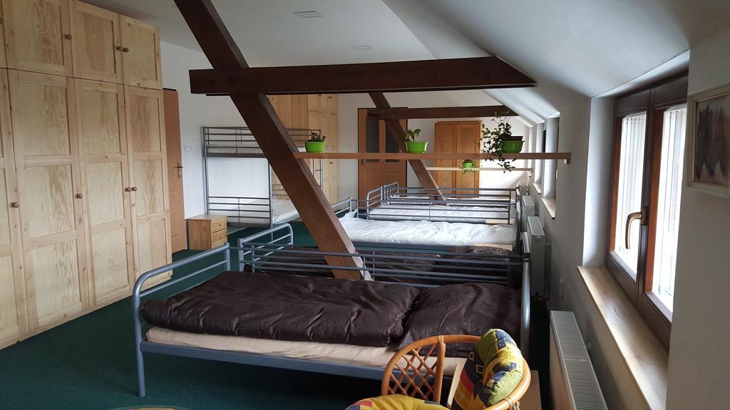 Penzion Eqilon Hotel เมลนิค ภายนอก รูปภาพ